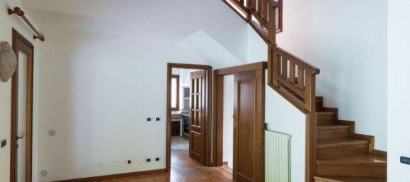 14 غرف نوم فيلا في Udine, Italy رقم 375995 14