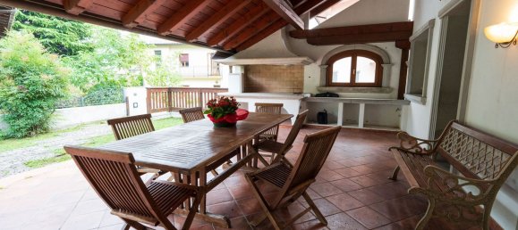 14 غرف نوم فيلا في Udine, Italy رقم 375995 46