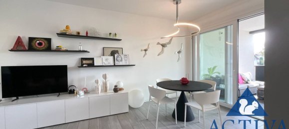 3 Schlafzimmer Wohnung in Olgiate Olona, Italy, Nr. 361319 10