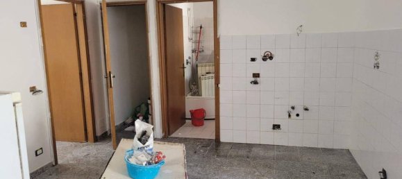 2 rooms Apartment in Tivoli, Italy No. 17368 17