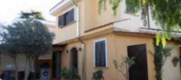 Villa de 3 habitaciónes en Ardea, Italy No. 300725 6