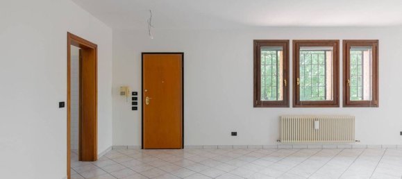 3 bedrooms Villa in Argelato, Italy No. 358884 11