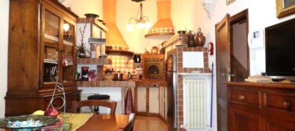 6 rooms House in Montevarchi, Italy No. 230325 16