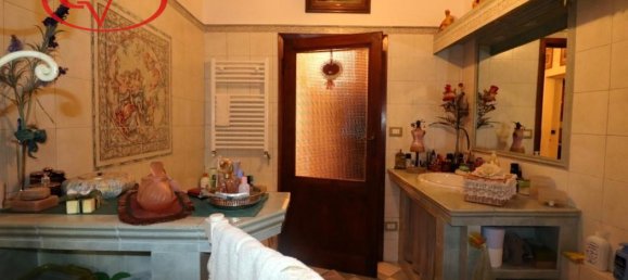 6 rooms House in Montevarchi, Italy No. 230325 77