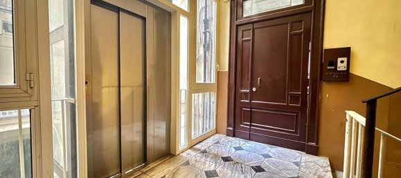 5 rooms Apartment in Naples, Italy No. 275904 9