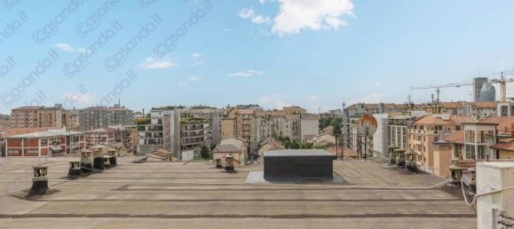 2 bedrooms Apartment in Milan, Italy No. 266770 19