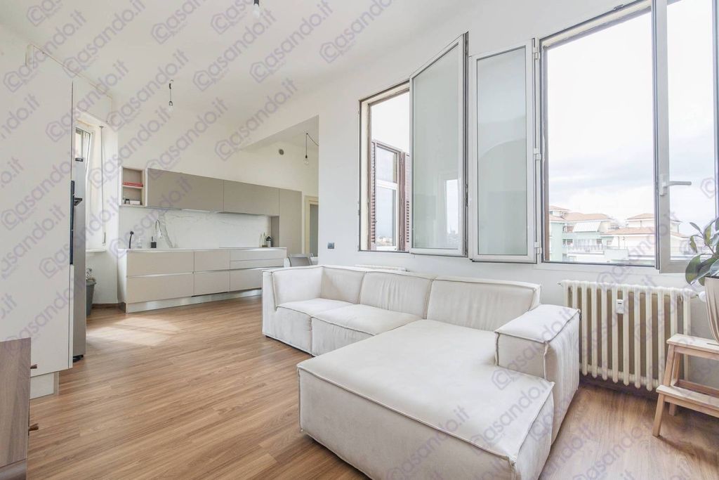 2 bedrooms Apartment in Milan, Italy No. 266770