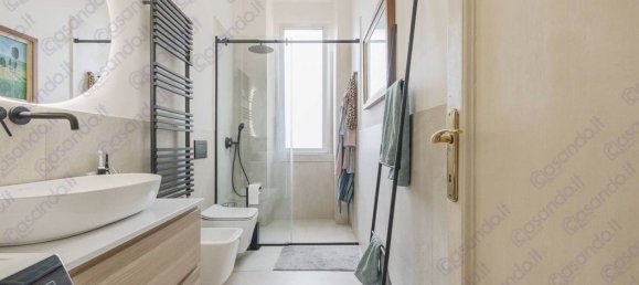 2 bedrooms Apartment in Milan, Italy No. 266770 23