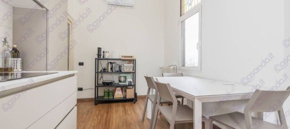 2 bedrooms Apartment in Milan, Italy No. 266770 12