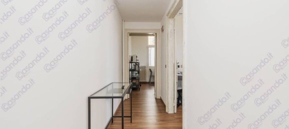 2 bedrooms Apartment in Milan, Italy No. 266770 26