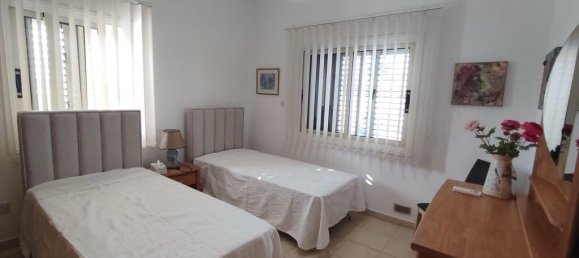 Bungalow de 3 dormitorios en Meneou, Cyprus No. 36026 18