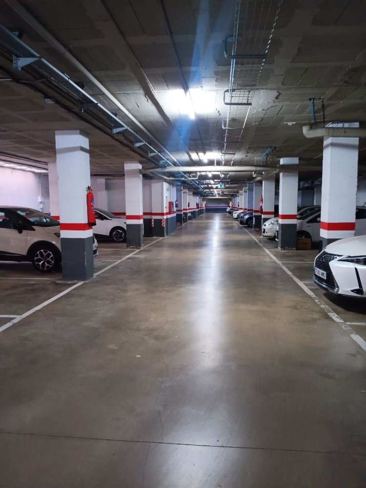 Гараж 14м² в Сан-Марти, Испания № 246662