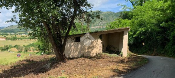 4 rooms House in Alvito, Italy No. 87584 32