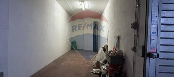 1-Zimmer Garage in Rome, Italy, Nr. 53027 12