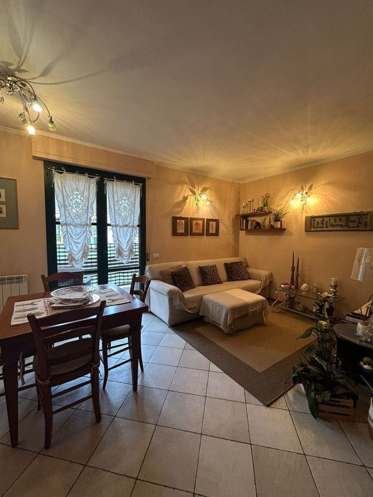 5 rooms Apartment in Pietrasanta, Italy No. 141262