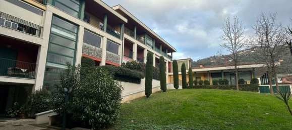 5 rooms Apartment in Pietrasanta, Italy No. 141262 25