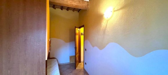 6-salle Appartement à Rosignano Marittimo, Italy No. 216250 9