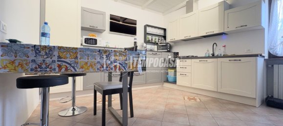 2 bedrooms House in Cossato, Italy No. 86448 5