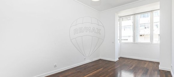 3 bedrooms Apartment in Lisbon, Portugal No. 101496 11