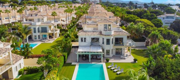 Villa T5 em Marbella, Spain N.º 64402 3