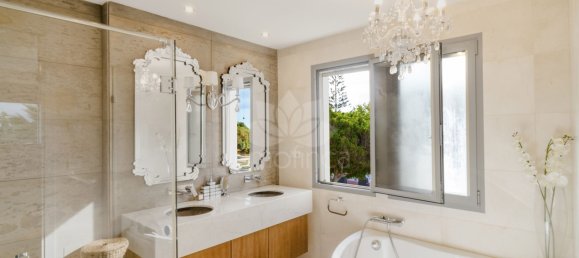 Villa T5 em Marbella, Spain N.º 64402 31