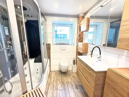 7 rooms Townhouse in Recklinghausen, Germany No. 296083