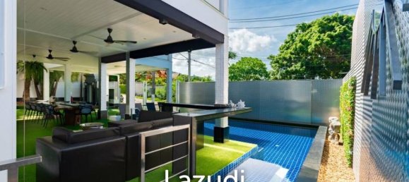 7 bedrooms Villa in Rawai, Thailand No. 13819 2