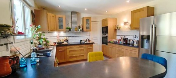 4 Schlafzimmer Haus in Esternay, France, Nr. 311868 4