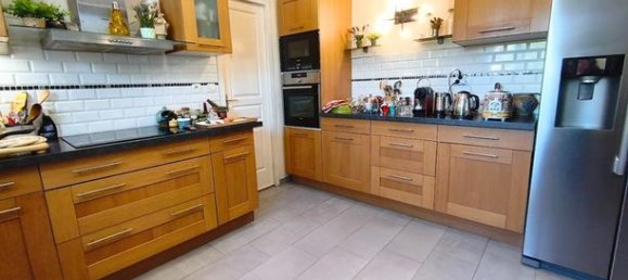 4 Schlafzimmer Haus in Esternay, France, Nr. 311868 3