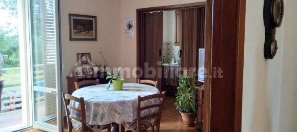 3 Schlafzimmer Haus in Empoli, Italy, Nr. 132459 2