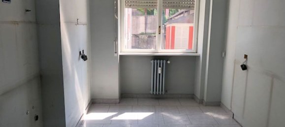 Oficina en Luino, Italy 140 m² No. 364879 13