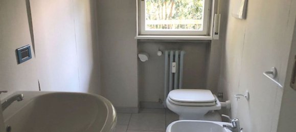 Oficina en Luino, Italy 140 m² No. 364879 8