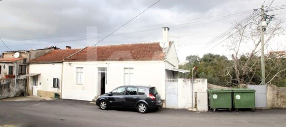 2 bedrooms House in Coimbra, Portugal No. 64695 4