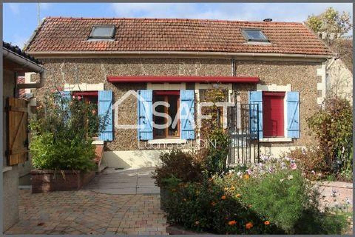 Casa de 2 dormitorios en Mantes-la-Jolie, France No. 26191