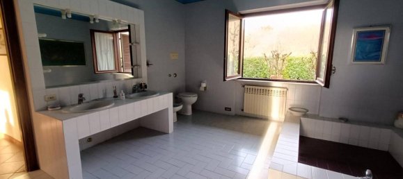 Вилла с 8 комнатами в Сан Сальваторе Монферрато, Италия № 37768 15