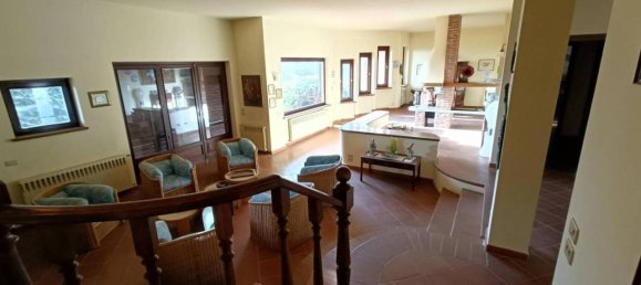 Вилла с 8 комнатами в Сан Сальваторе Монферрато, Италия № 37768 5