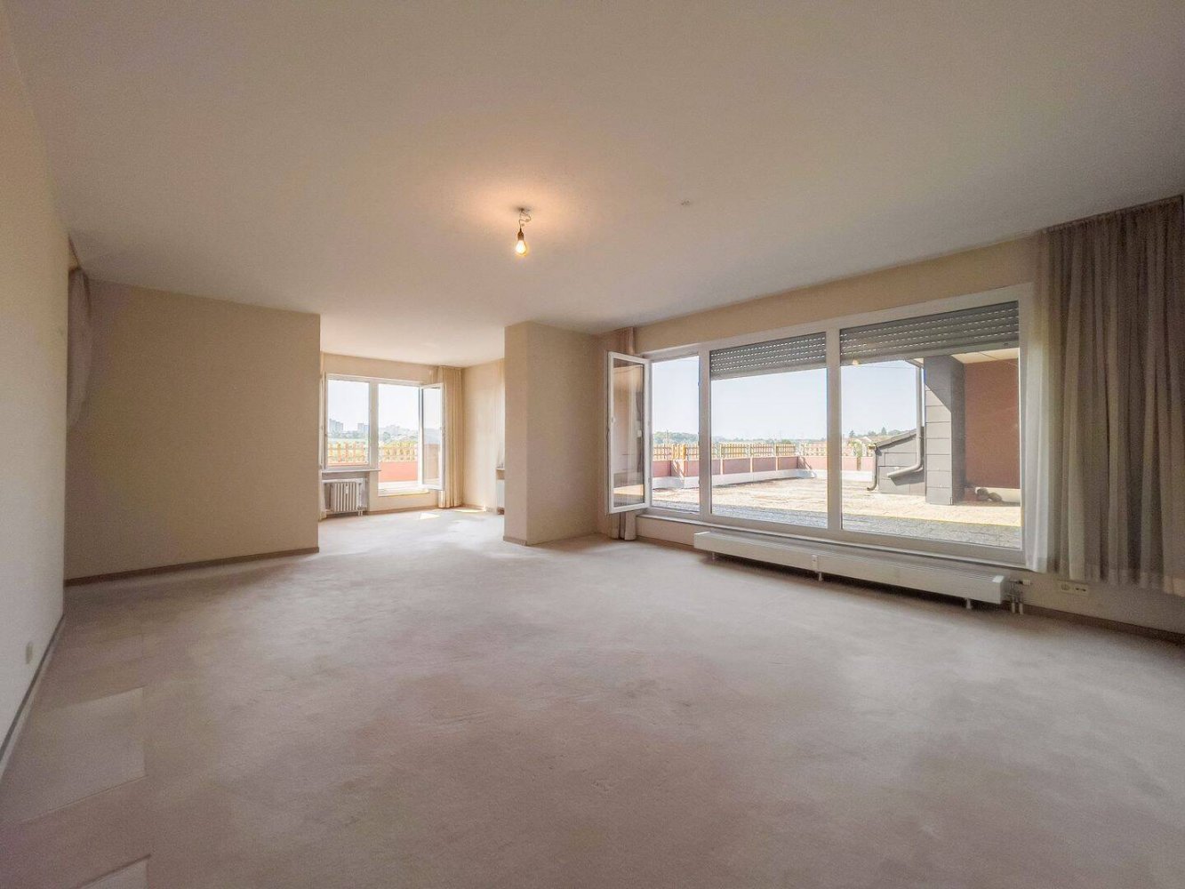 Ático de 2 dormitorios en Boblingen, Germany No. 318685