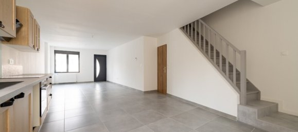 8غرفة منزل في Noyelles-sous-Lens, France رقم 328356 2