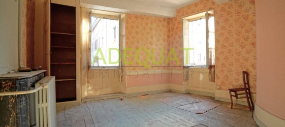 1 غرف نوم منزل ذو طابقين في Bourgoin-Jallieu, France رقم 201604 42