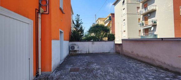 2 bedrooms Apartment in Fidenza, Italy No. 263178 24