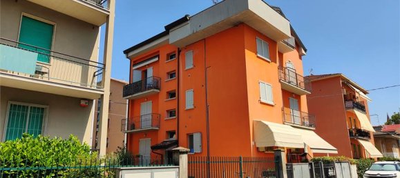 2 bedrooms Apartment in Fidenza, Italy No. 263178 2