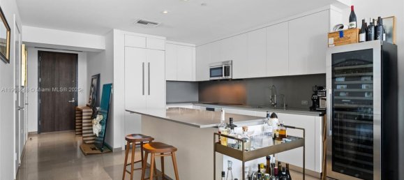 1 dormitorio propiedad comercial en venta en Miami, Miami-Dade, Florida, USA № 614866 16
