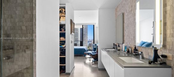 1 dormitorio propiedad comercial en venta en Miami, Miami-Dade, Florida, USA № 614866 8