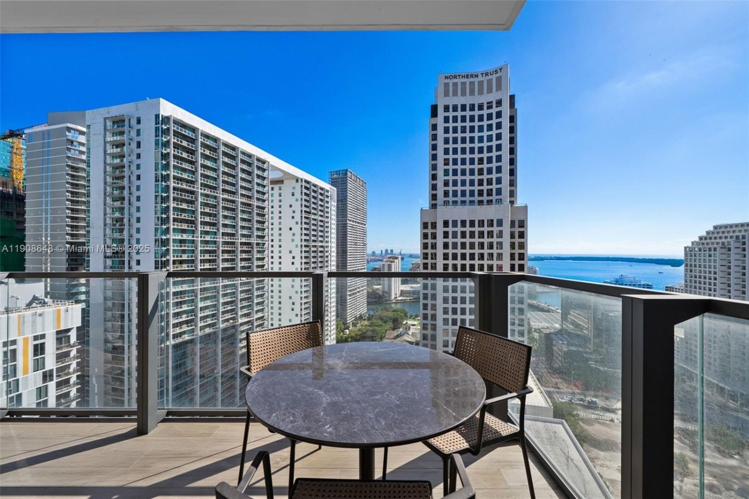 1 dormitorio propiedad comercial en venta en Miami, Miami-Dade, Florida, USA № 614866