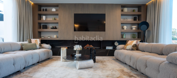 Villa de 5 dormitorios en Marbella, Spain No. 61076 3