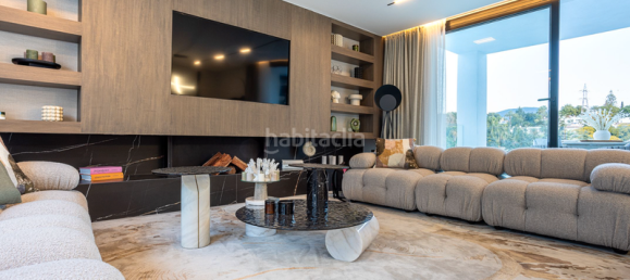 Villa de 5 dormitorios en Marbella, Spain No. 61076 2