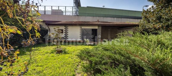 4 bedrooms House in Milan, Italy No. 351663 6