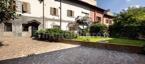 4 bedrooms House in Milan, Italy No. 351663 4