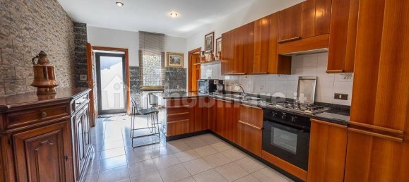 4 bedrooms House in Milan, Italy No. 351663 28