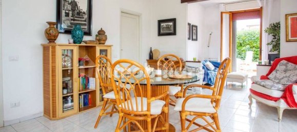 3 bedrooms Apartment in Forte dei Marmi, Italy No. 227909 2